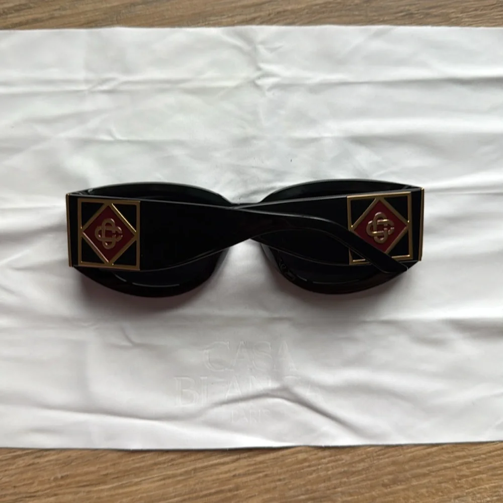 Casablanca ‘Gabrielle’ sunglasses in black